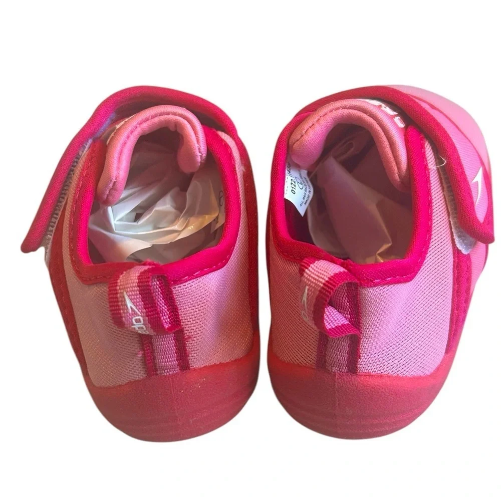 Speedo Surfwalker Pink Water Shoes, Kids Size L (9-10)
